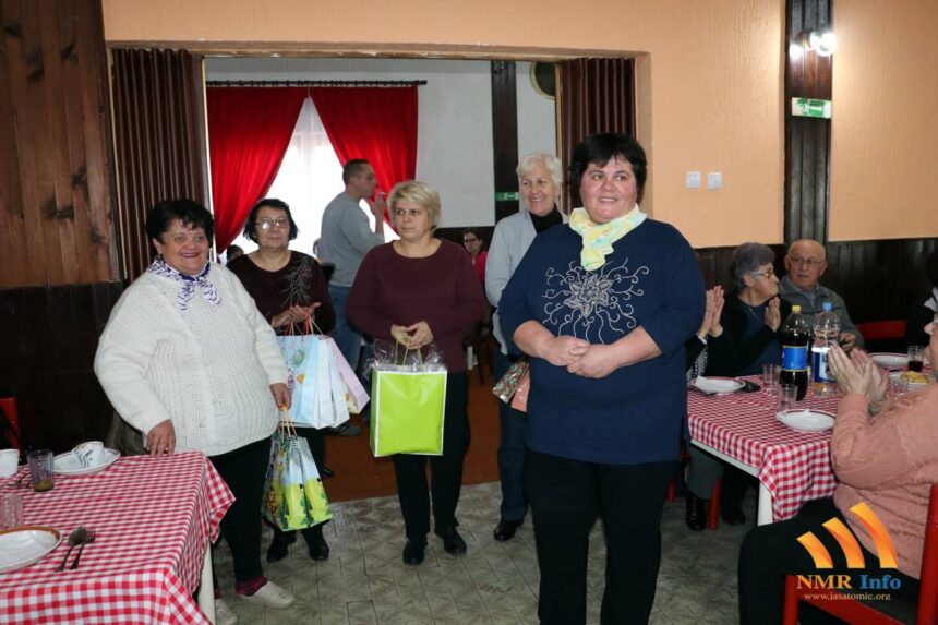 Udruženje „Banatsko jagnje“ darivalo bebe u Boki