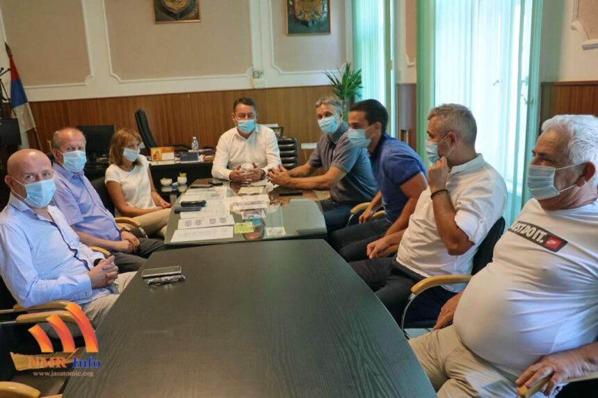 Batez-u-Secnju_09 Vladimir Batez posetio opštinu Sečanj
