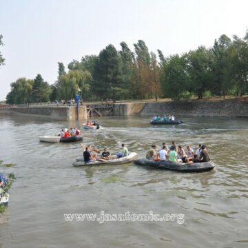 ODRŽANA PRVA „VESELA BEGEJSKA REGATA“