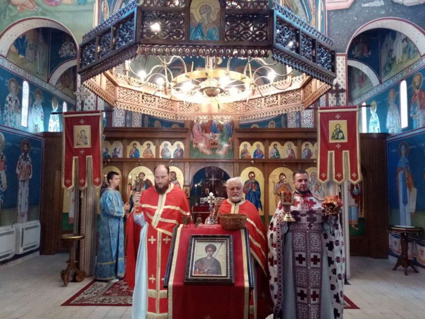 Duhovno_sabranje_secanj_01 Sveta Liturgija i predavanje u Sečnju