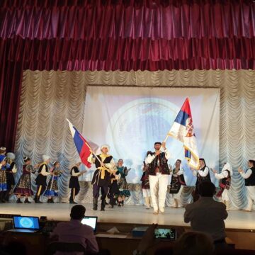 Ovacije i aplauzi, topla dobrodošlica