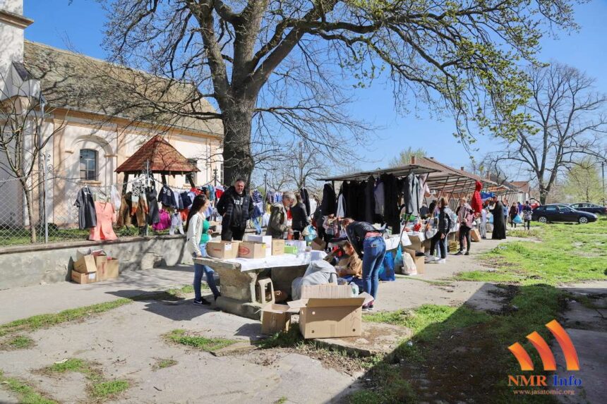 HUMANITARNI BAZAR U KONAKU: Sakupljena velika svota za lečenje malog Arsenija