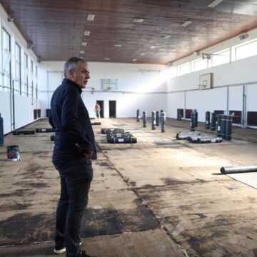 Rekonstrukcija fiskulturne sale SŠ „Vuk Karadžić“ u Sečnju