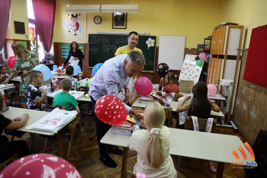 Nebojša Meljanac: Obezbedili smo i udžbenike za đake prvake