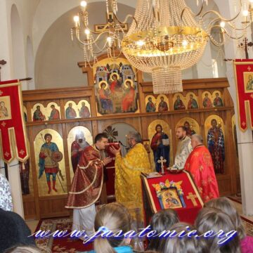 Služenje Svete liturgije u hramu Svetog Dimitrija