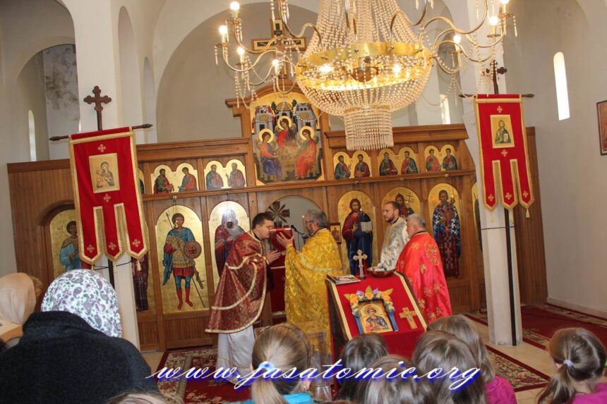 Služenje Svete liturgije u hramu Svetog Dimitrija