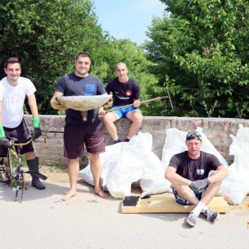 Potreban vam je bicikl, lavabo, dušek, pivo, prezervativi?