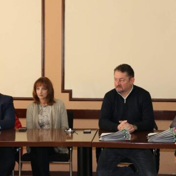 Potpisivanje_ugovora_01 Dodela subvencija registrovanim poljoprivrednim gazdinstvima