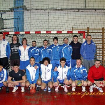 Gađan spustio roletnu