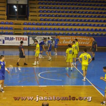 Lider bez problema u Rumi