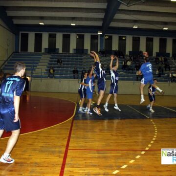 Radnički niže pobede