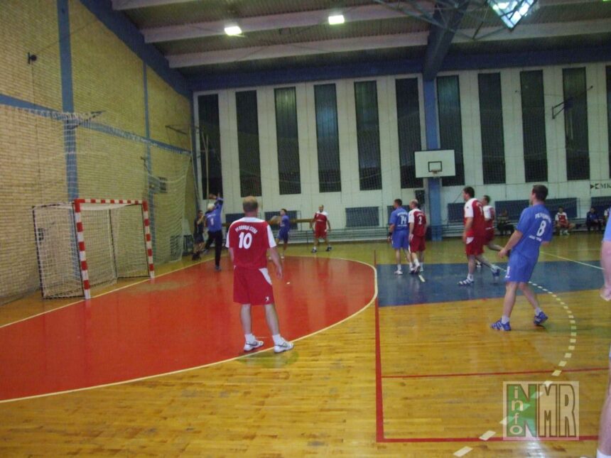 Derbi pripao Radničkom