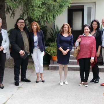 Romi_09 UVOĐENJE NOVIH MEHANIZAMA ZA INSTITUCIJALNO REŠENJE PROBLEMA ROMSKE ZAJEDNICE