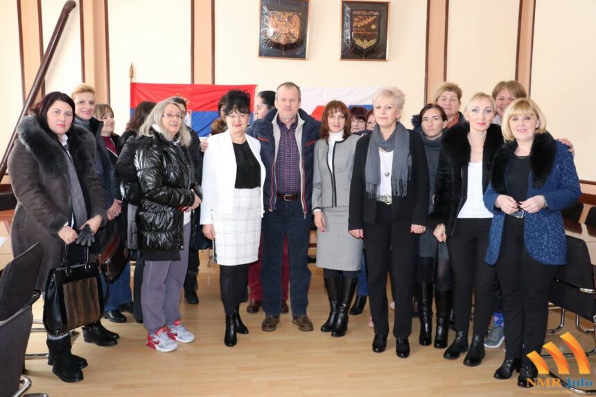 Članice Unije žena OO SNS Sečanj osuđuju svaki vid nasilja nad ženama