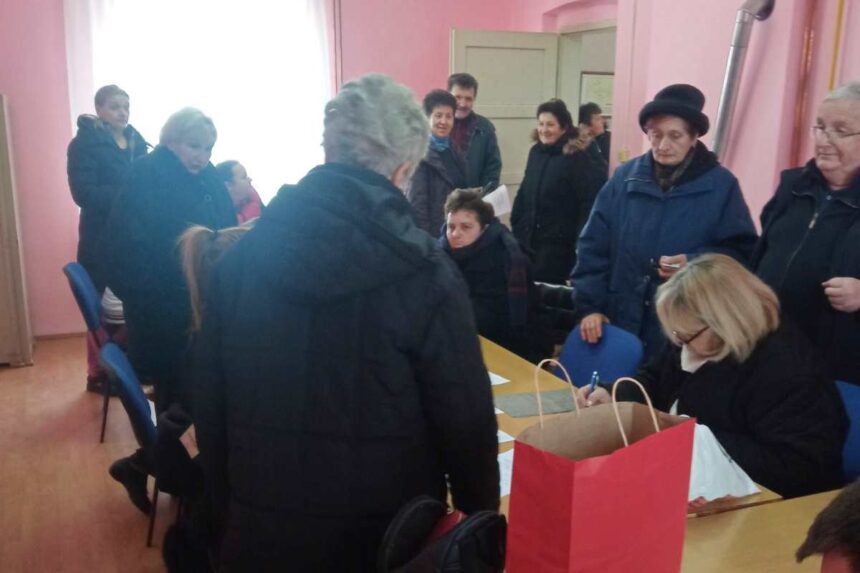 Hiljadu potpisa za podršku Aleksandru Vučiću