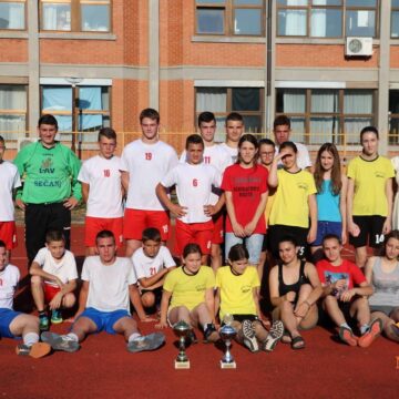 Ženski rukomet sve popularniji u Sečnju