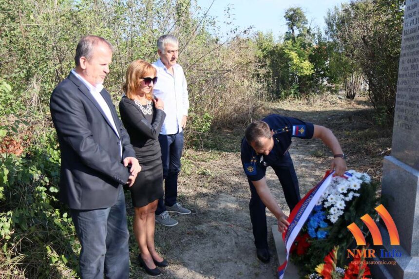 Položen venac na spomenik ruskom vojniku u Sečnju