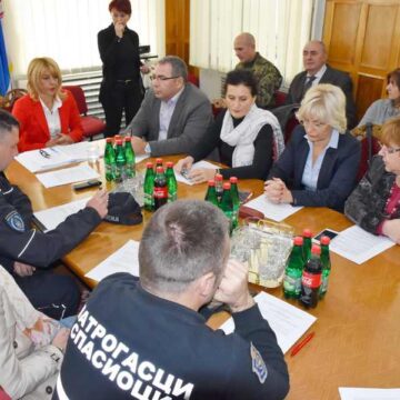 ZASEDAO JE OKRUŽNI ŠTAB ZA VANREDNE SITUACIJE: Spremni za zimska iskušenja