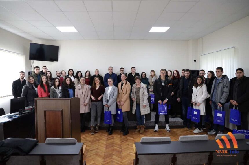 Optimized by JPEGmini 3.15.0.81154240 0x746d967f PREDSEDNIK MELJANAC URUČIO SVETOSAVSKE NAGRADE NAJBOLJIM STUDENTIMA