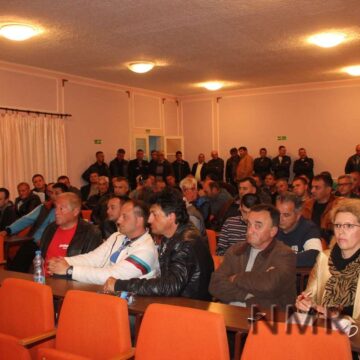 Paori protiv izgradnje farme