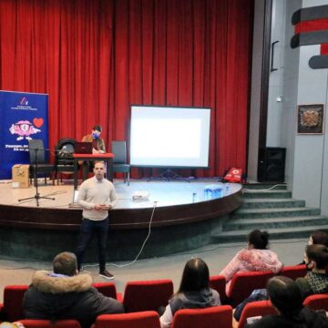 Održana tribina za mlade „Upozori, pa pomozi!”