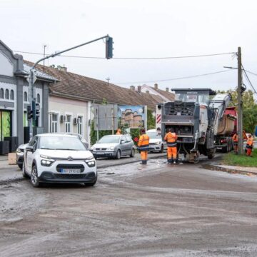 asfaltiranje secanj 1.jpg asfaltiranje secanj 1.jpg