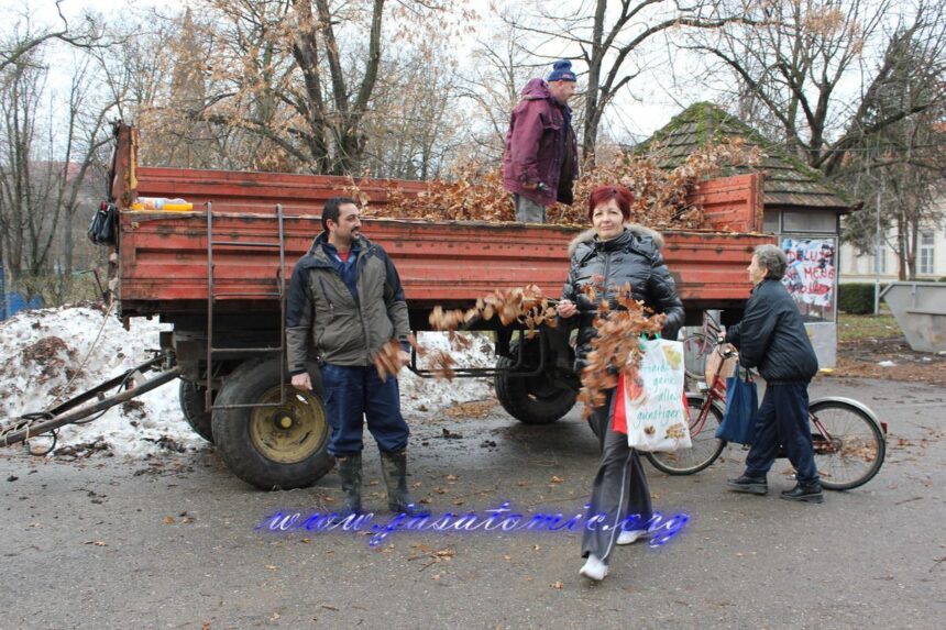 Badnjak dele, šumu čuvaju!