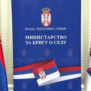 Potpisani ugovori za dodelu još četiri seoske kuće