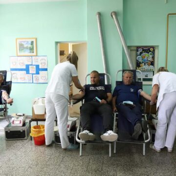 Uspešna akcija dobrovoljnog davanja krvi u Krajišniku i Sutjesci