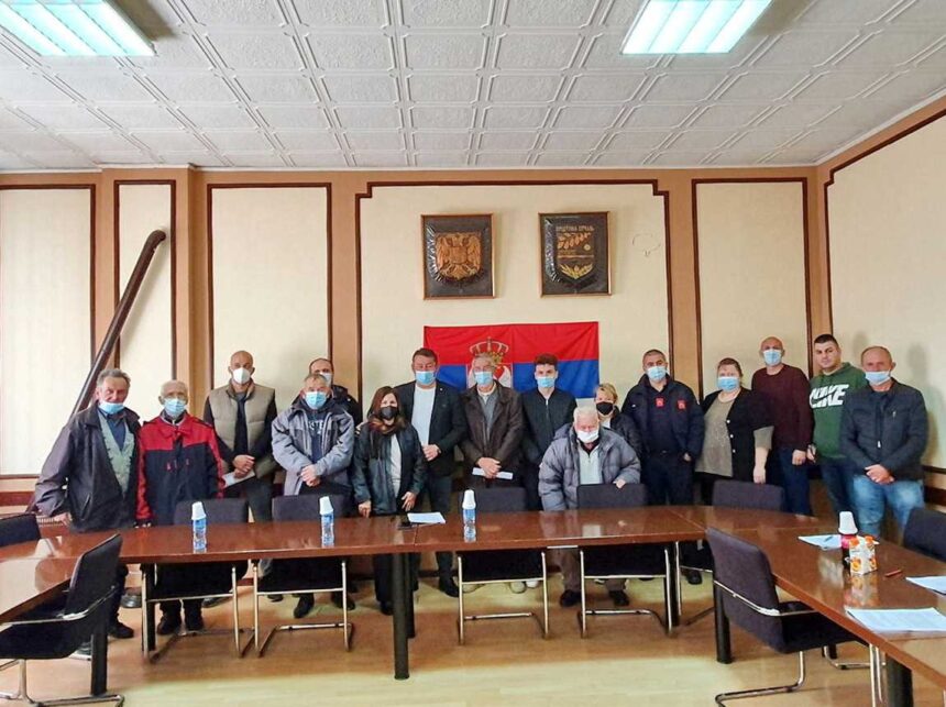 Rađenović potpisao ugovore sa građanima kojima su odobrena sredstva za energetsku sanaciju