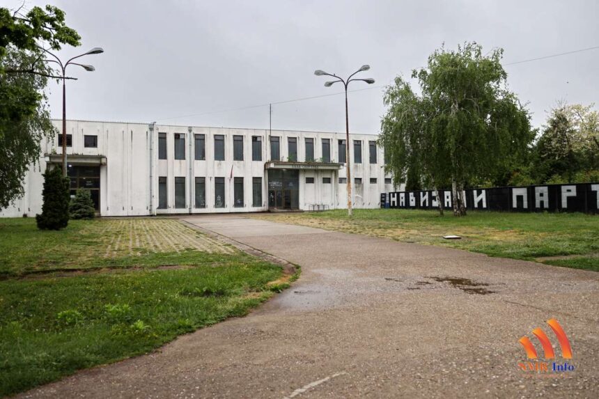 Novi pod u jašatomićkoj hali sportova