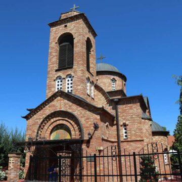 hram-svetog-velikomucenika-dimitrija Hramu Svetog velikomučenika Dimitrija iz Sečnja je potrebna pomoć