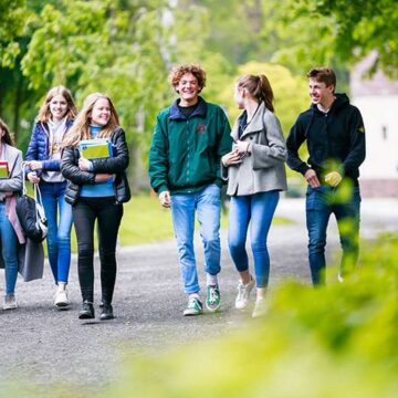internat OBAVEŠTENJE O REGRESIRANJU TROŠKOVA SMEŠTAJA U UČENIČKOM DOMU I PREVOZA UČENIKA SREDNJIH ŠKOLA
