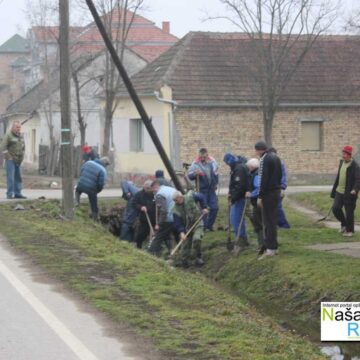 Čišćenje uličnih kanala