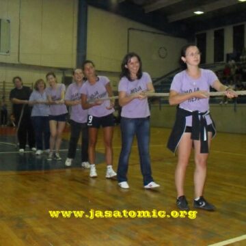 NADVLAČENJE KONOPCA – žene