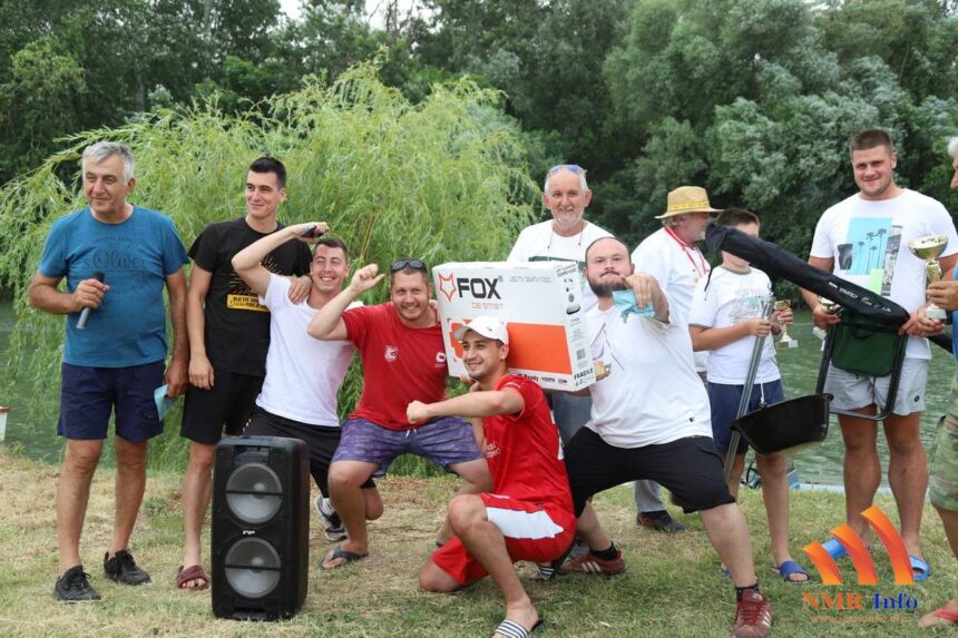 Estetičari skuvali najbolju riblju čorbu