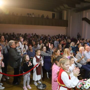 Koncert folklora u Krajišniku
