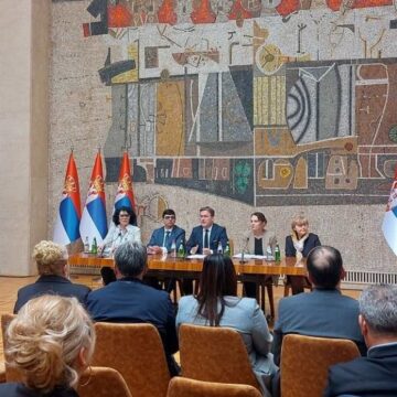 POTPISAN UGOVOR O NAMENSKIM TRANSFERIMA U SOCIJALNOJ ZAŠTITI