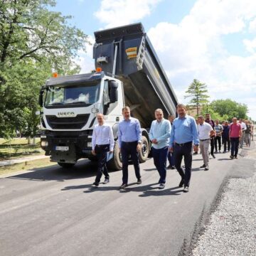 Predsednik AP Vojvodine Igor Mirović posetio Jarkovac