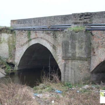 Ruši se zidani most