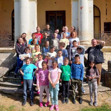 PESNIČKA ŠTAFETA U KONAKU