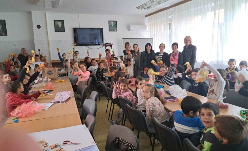 Nagrađeni najbolji radovi na temu “Rodi mi mama sestru ili brata”