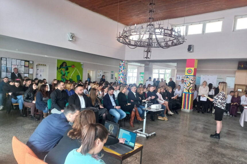 Savindan u SŠ „Vuk Karadžić“ u Sečnju