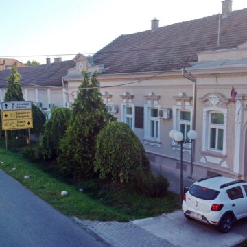 DCIM100MEDIADJI_0511.JPG Opština Sečanj regresira troškove smeštaja i prevoza za učenike