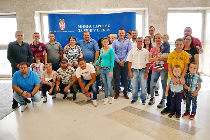 seoske_kuce_opstina_secanj_01 Još 13 porodica dobilo sredstva za kupovinu seoskih kuća