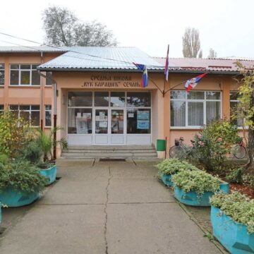 Srednja škola „Vuk Karadžić“ obeležila je Dan škole