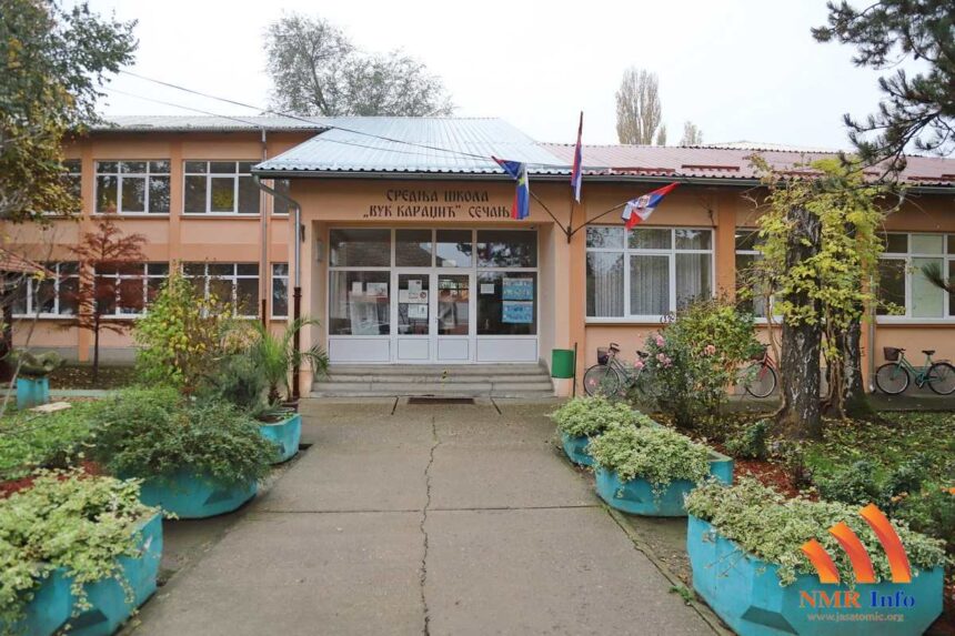 srednja_skola_secanj_01 Srednja škola „Vuk Karadžić“ obeležila je Dan škole