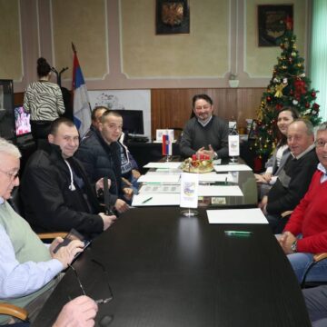 Potpisani ugovori za dodelu podsticajnih sredstava za sufinansiranje nabavke opreme za navodnjavanje