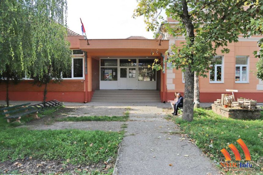 Opremanje škole informatičkom opremom u Sutjesci