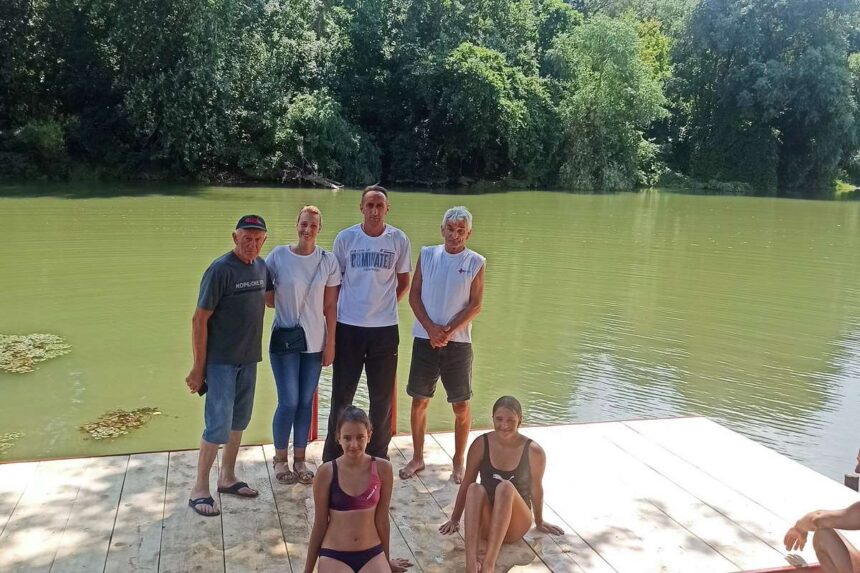 POSTAVLJENA NOVA TALPA NA PLAŽI U SEČNJU